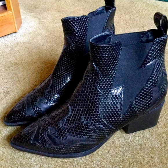 Dolls Kill Lightning Boots - Picture 1 of 7